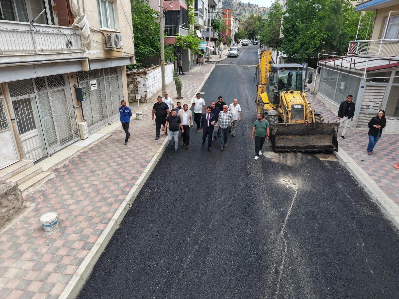 BayraklÄ±âda Asfalt SeferberliÄi SÃ¼rÃ¼yor 25 Noktada TamamlandÄ±, 5 Noktada Daha BaÅlÄ±yor (22) kopya-1789629149482.webp